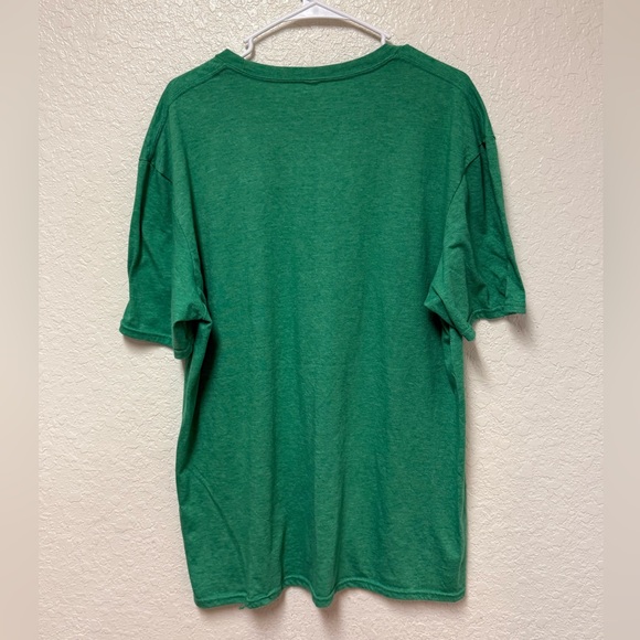 PHILLY DRINKING TEAM Men's Green T-Shirt - Picture 4 of 15